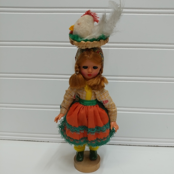 Vintage Portugal Girl Doll in Traditional Dress w/ Chicken Hat Souvenir Figurine - Picture 16 of 16